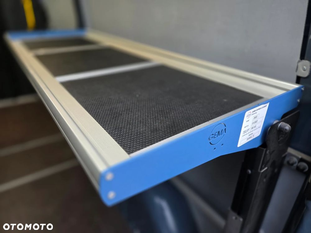 Mercedes-Benz Sprinter - 27