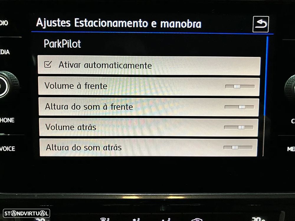 VW Golf Variant 1.6 TDi Confortline - 38