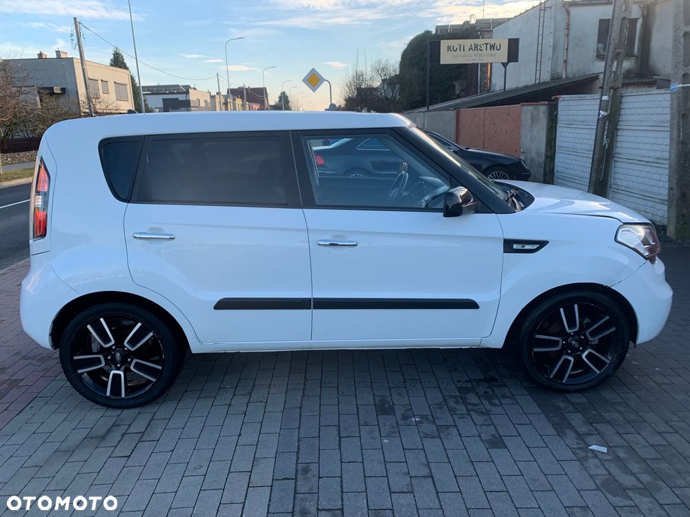 Kia Soul 1.6 CRDI Dream-Team Edition - 4