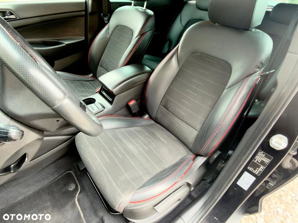 Hyundai Tucson 1.6 GDi 4WD DCT N Line - 29