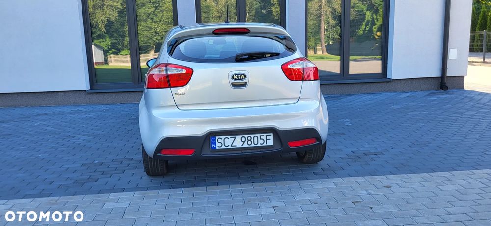 Kia Rio 1.2 Attract - 8