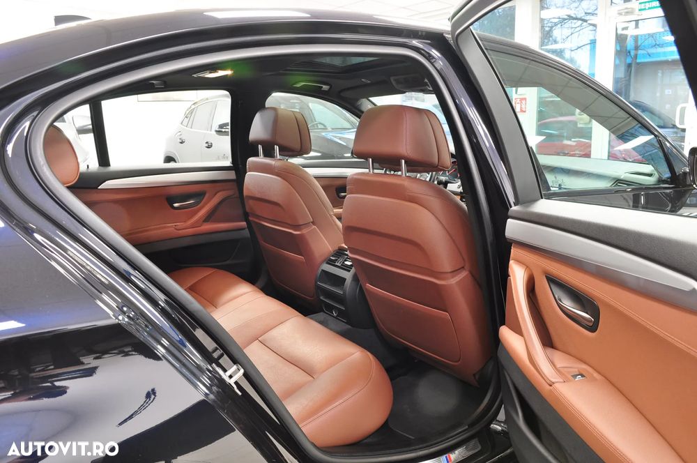 BMW Seria 5 530d Aut. - 19