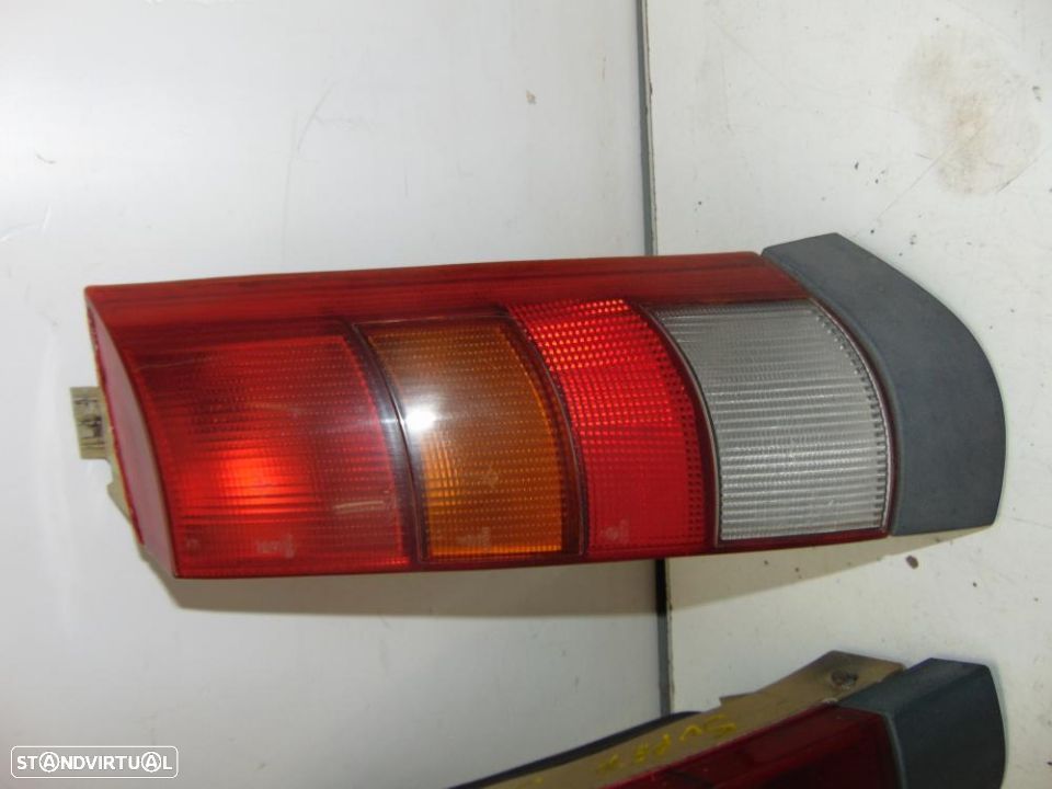 Renault Super 5 farolins - 4