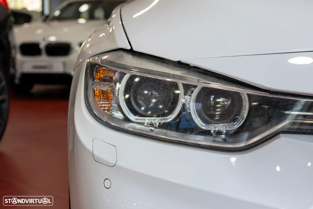 BMW 320 d Blue Performance Sport Line - 3