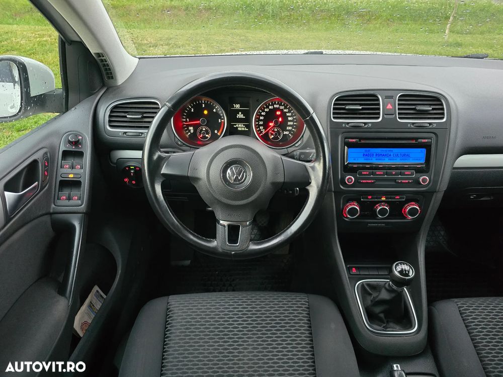 Volkswagen Golf 1.6 TDI DPF BlueMotion - 6