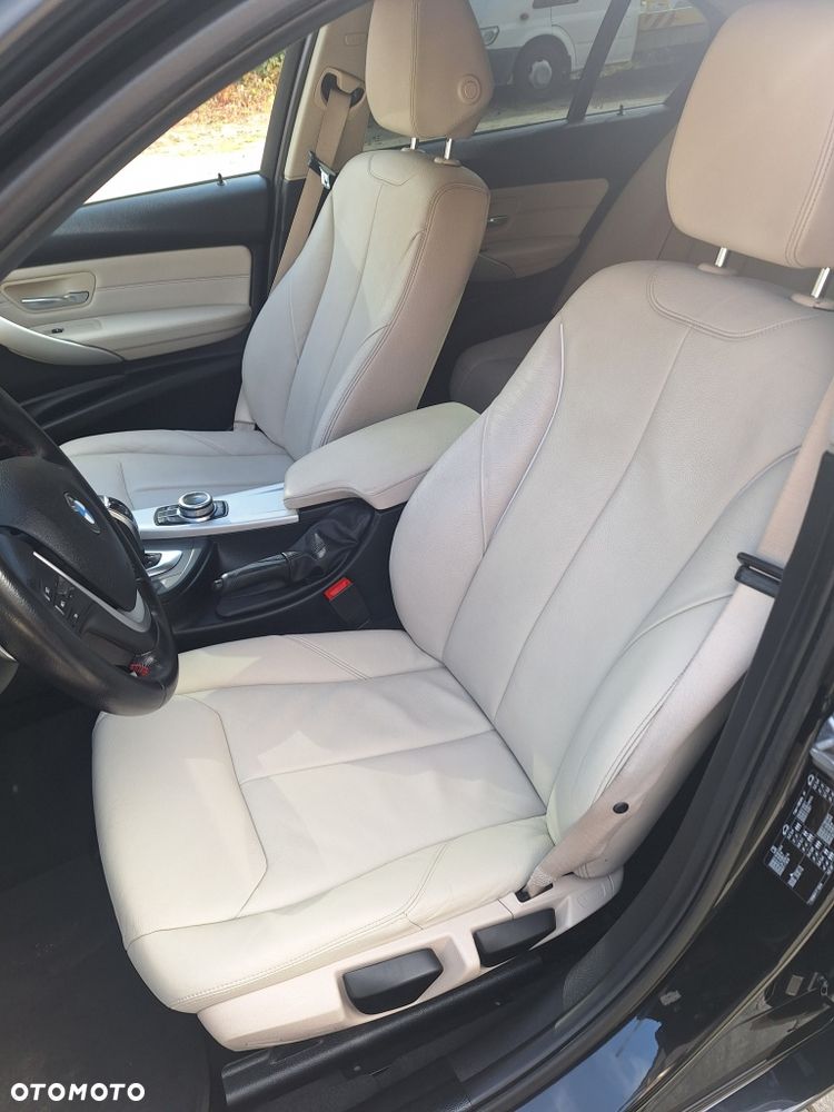 BMW Seria 3 320i Advantage sport - 10