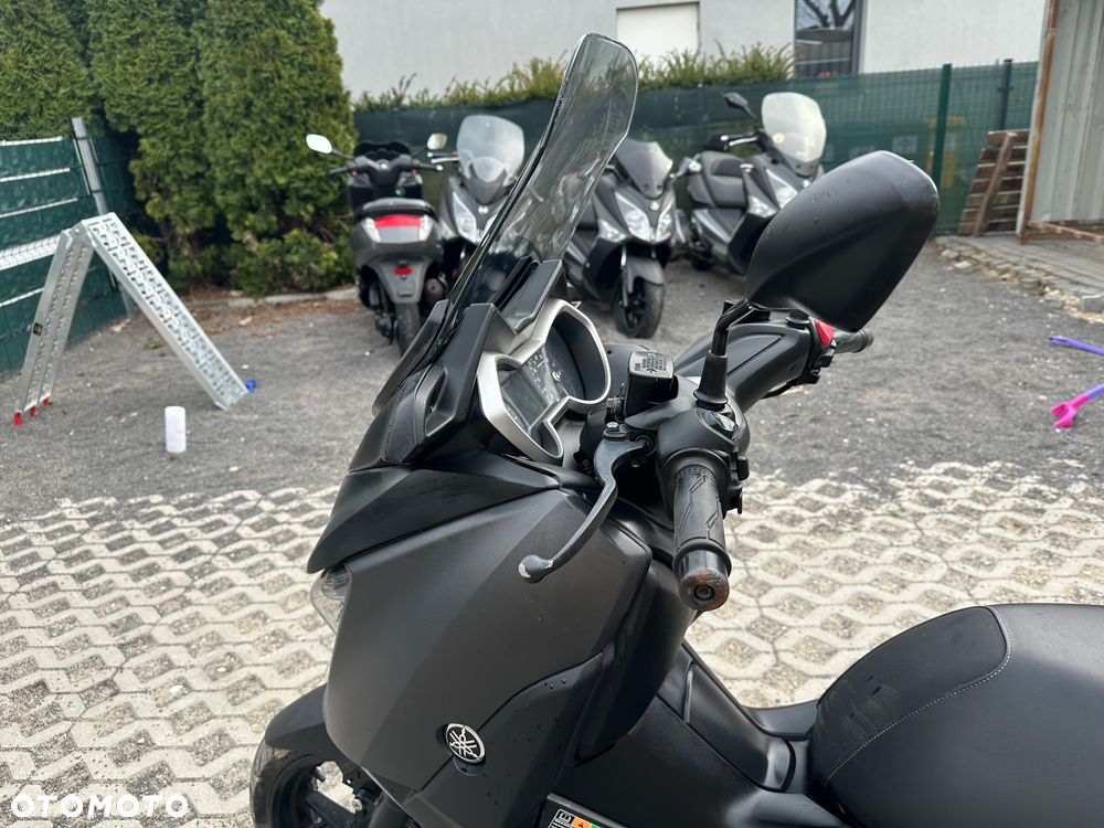 Yamaha X-max - 10