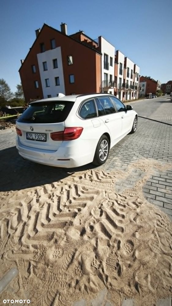 BMW Seria 3 318i GPF Advantage - 13