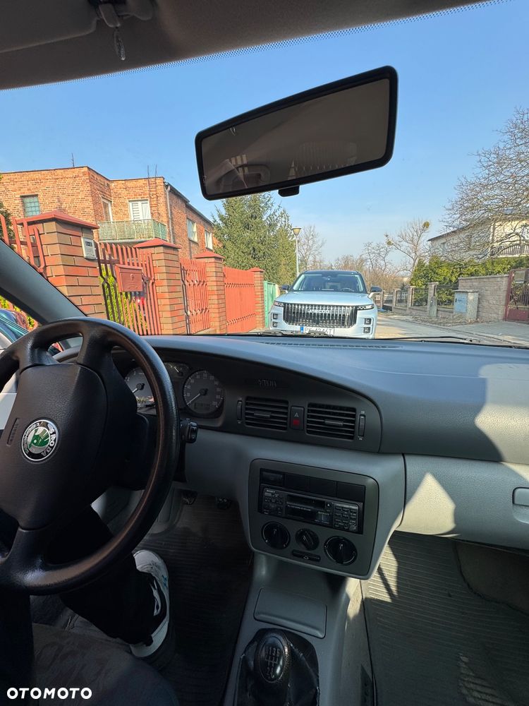 Skoda Octavia 1.6 GLX - 13