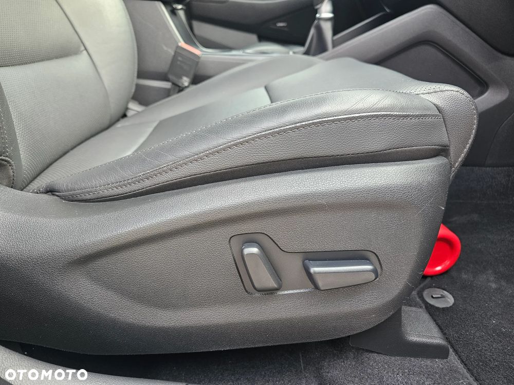 Hyundai Tucson 1.6 GDI BlueDrive GO 2WD - 27