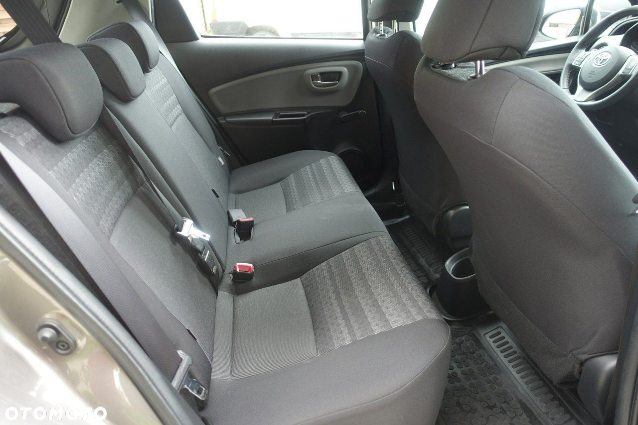 Toyota Yaris - 11