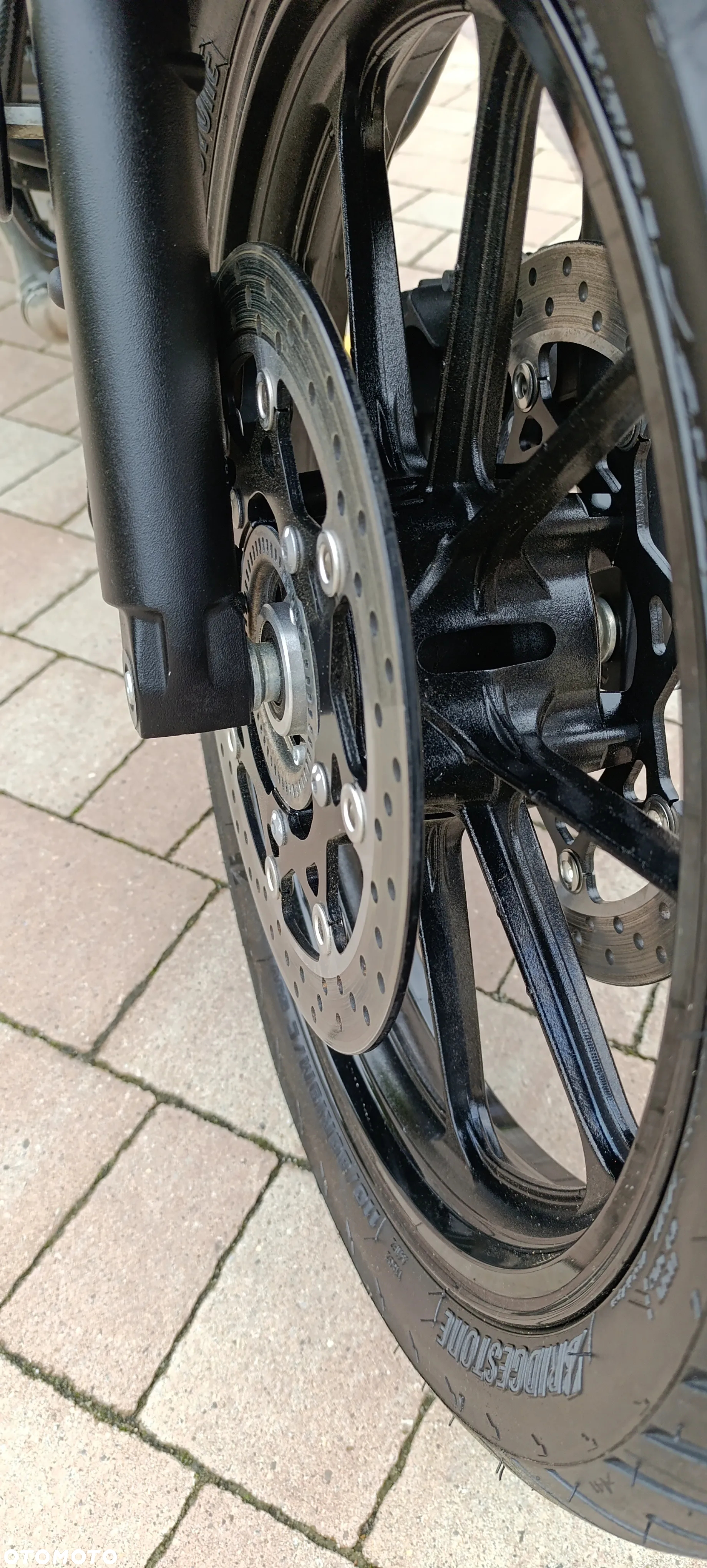 Suzuki V-STROM - 19