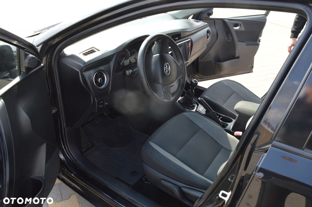 Toyota Auris - 7