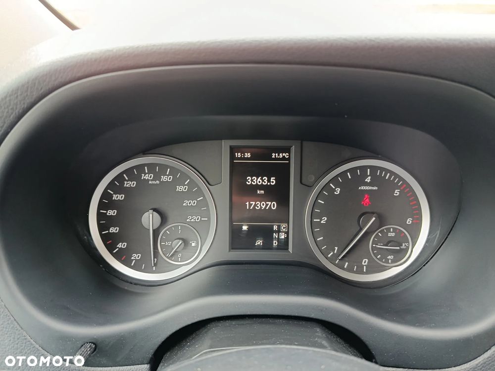 Mercedes-Benz Vito - 10