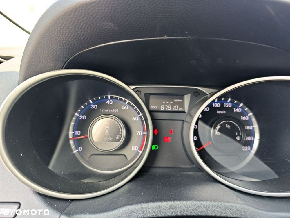 Hyundai ix35 - 15