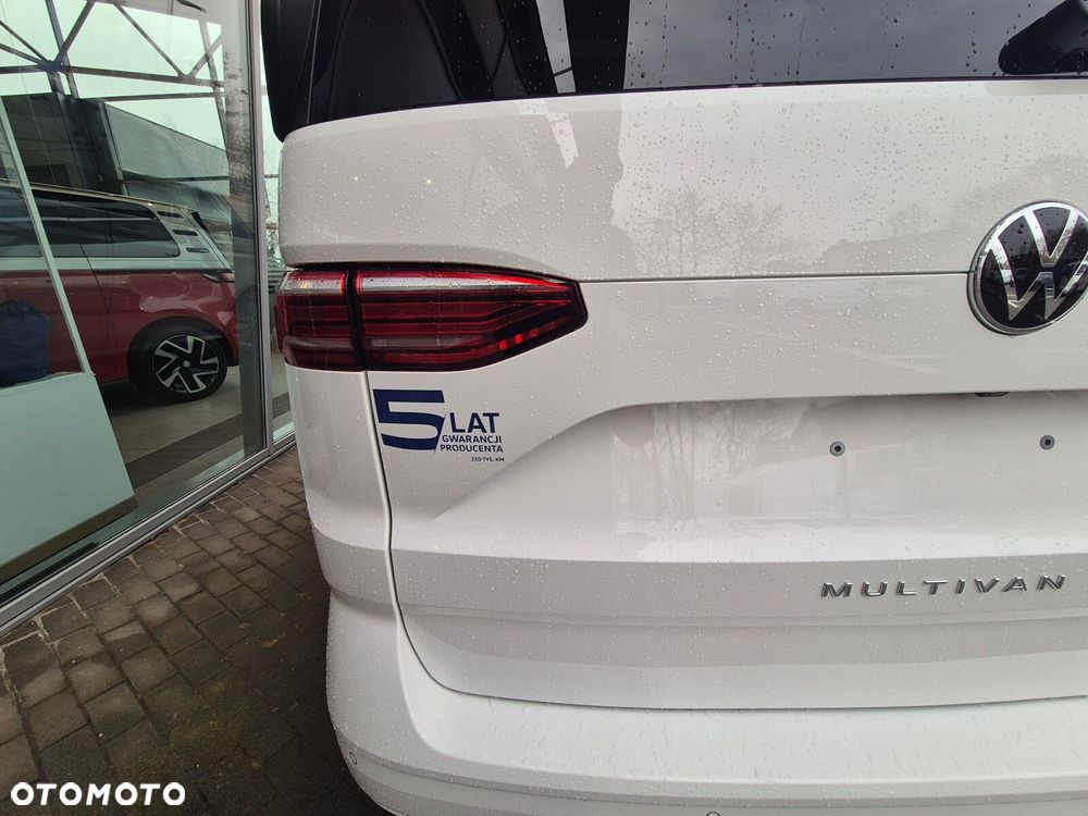 Volkswagen multivan Multivan Family L2 silnik: 2,0 l TDI SCR 150 KM / skrzynia biegów: 7-biegowa DSG rozstaw osi: 3124 mm - 25