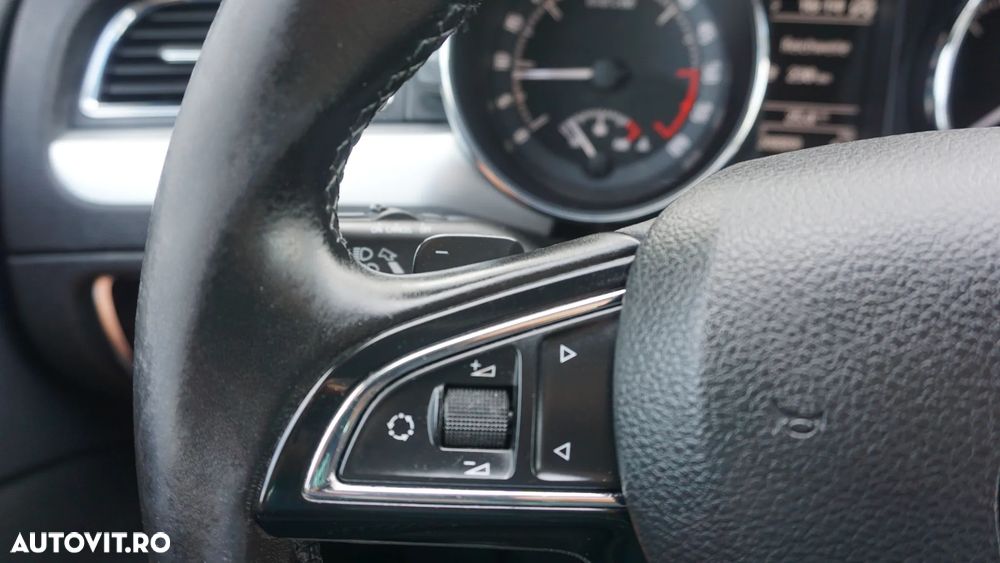 Skoda Superb 2.0 TDI Green tec DSG Elegance - 24