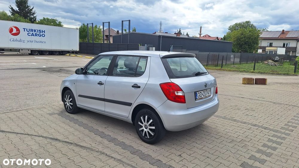 Skoda Fabia - 4