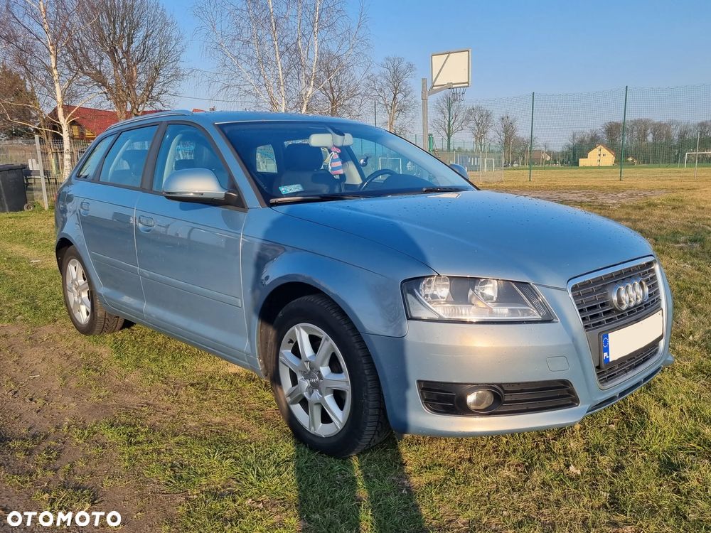 Audi A3 Sportback - 1
