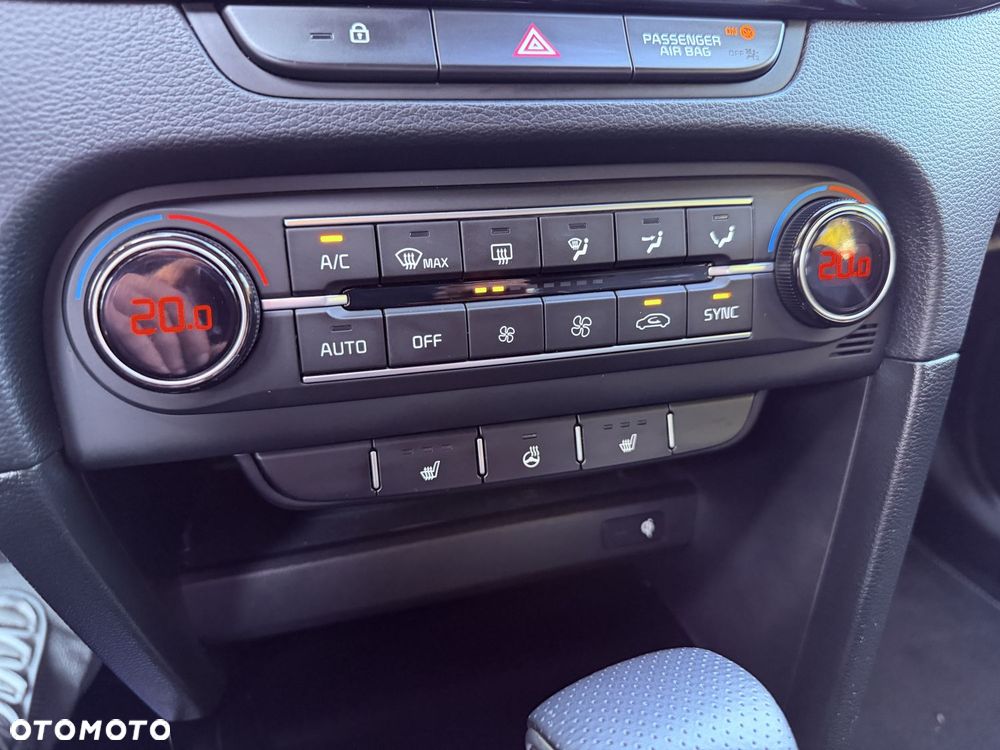 Kia Ceed 1.5 T-GDI GT-Line DCT - 17