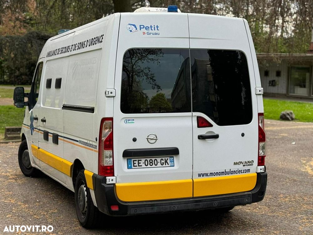 Opel Movano Ambulanta - 3