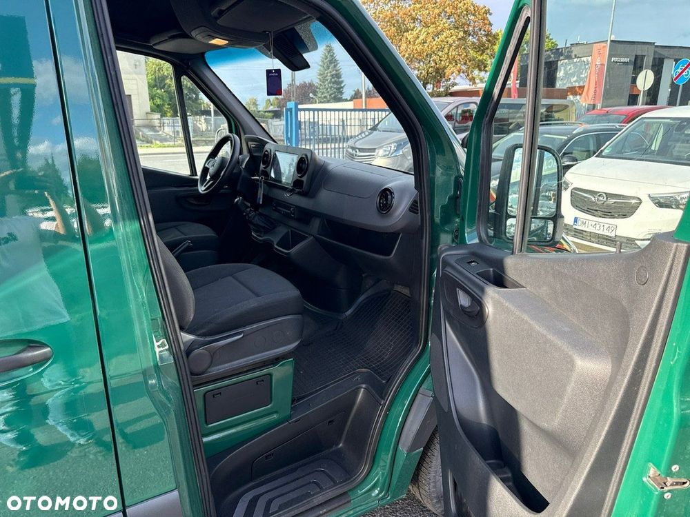 Mercedes-Benz Sprinter - 18
