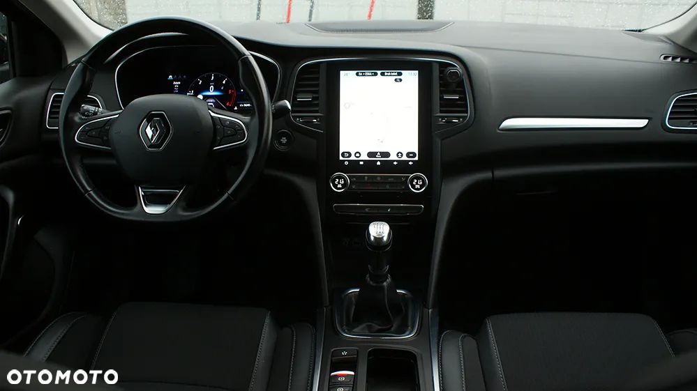 Renault Megane 1.5 Blue dCi Intens - 9