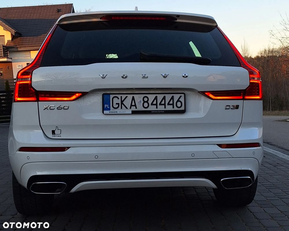 Volvo XC 60 D3 R-Design - 2