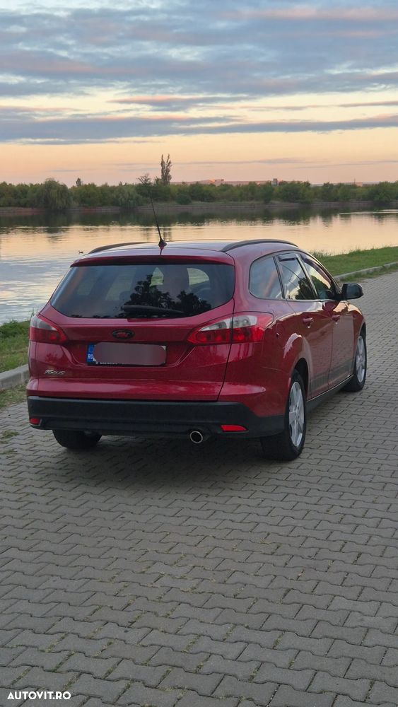 Ford Focus 2.0 TDCi DPF Powershift Titanium - 32