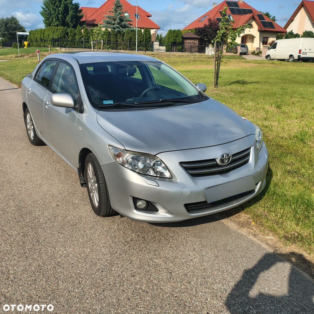 Toyota Corolla - 2