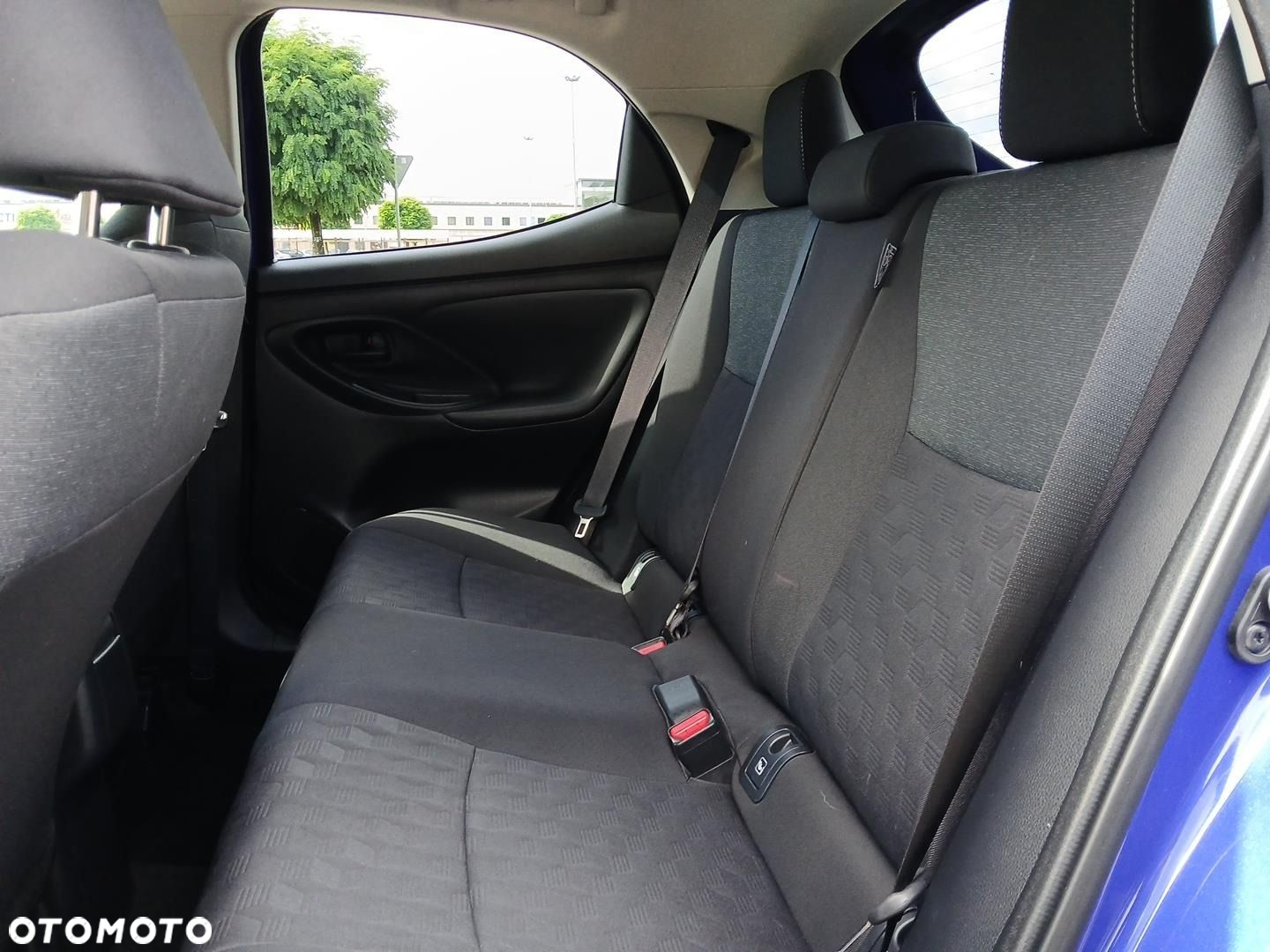 Toyota Yaris Hybrid 1.5 Style - 19