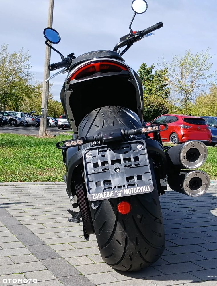 Morbidelli C1002V - 9