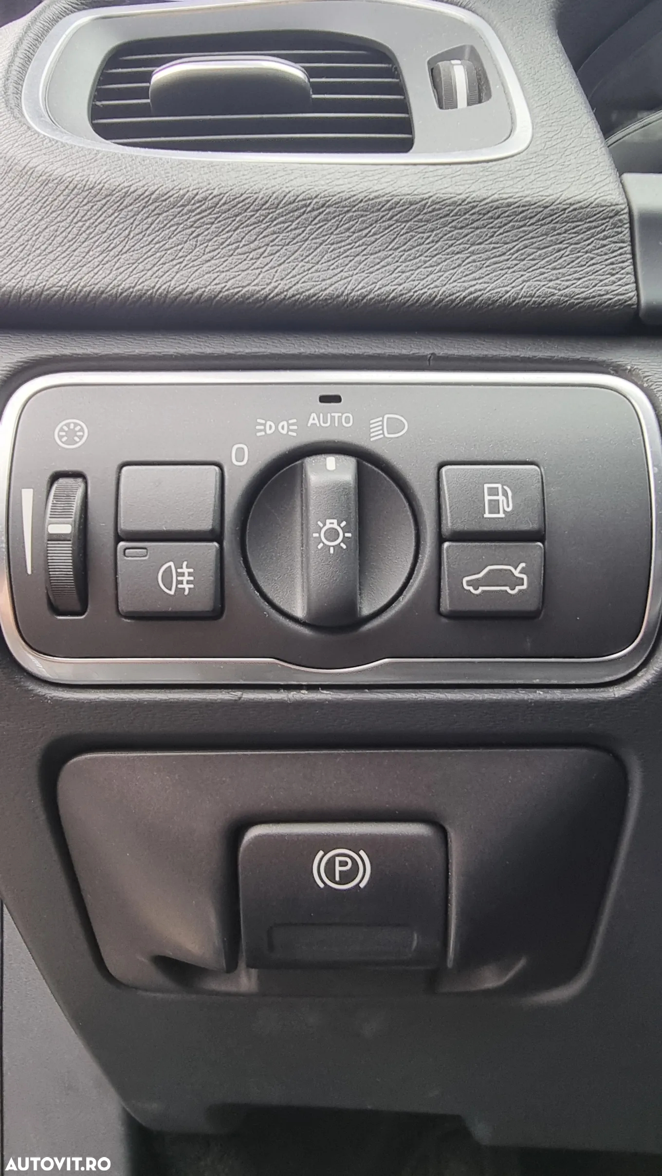 Volvo V60 Cross Country D4 - 9
