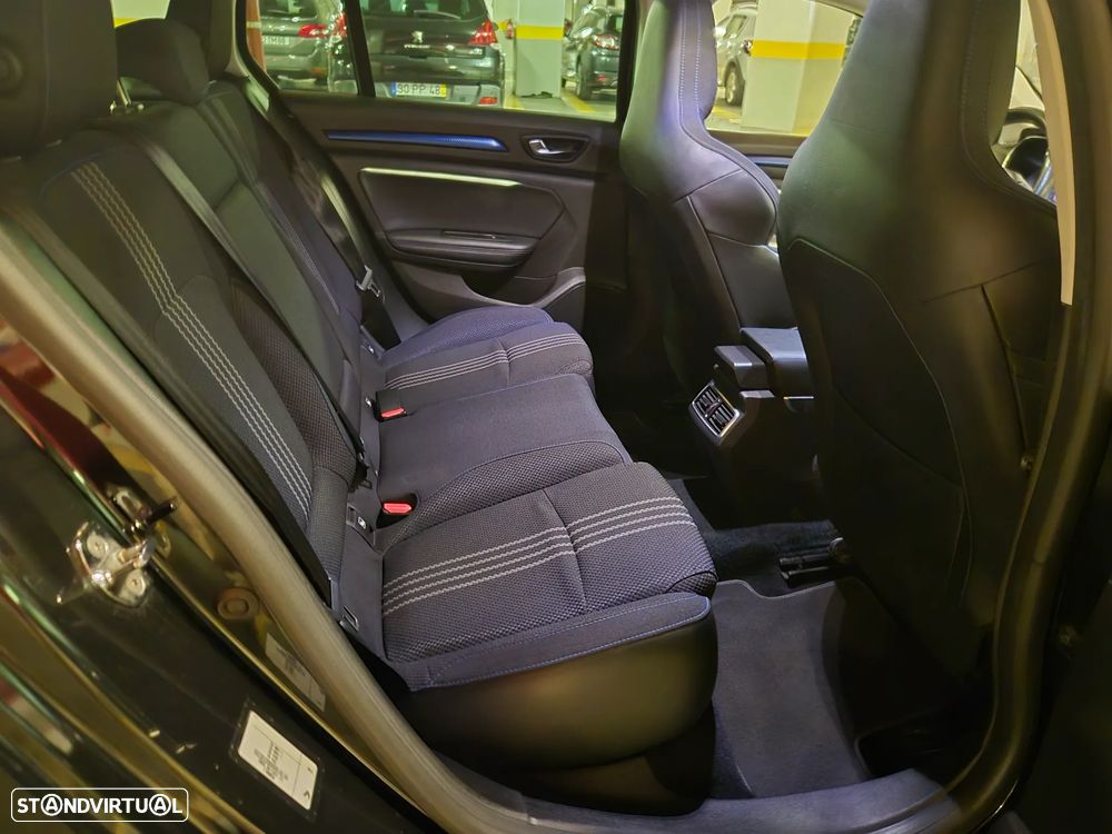 Renault Mégane Sport Tourer 1.5 dCi GT Line - 32