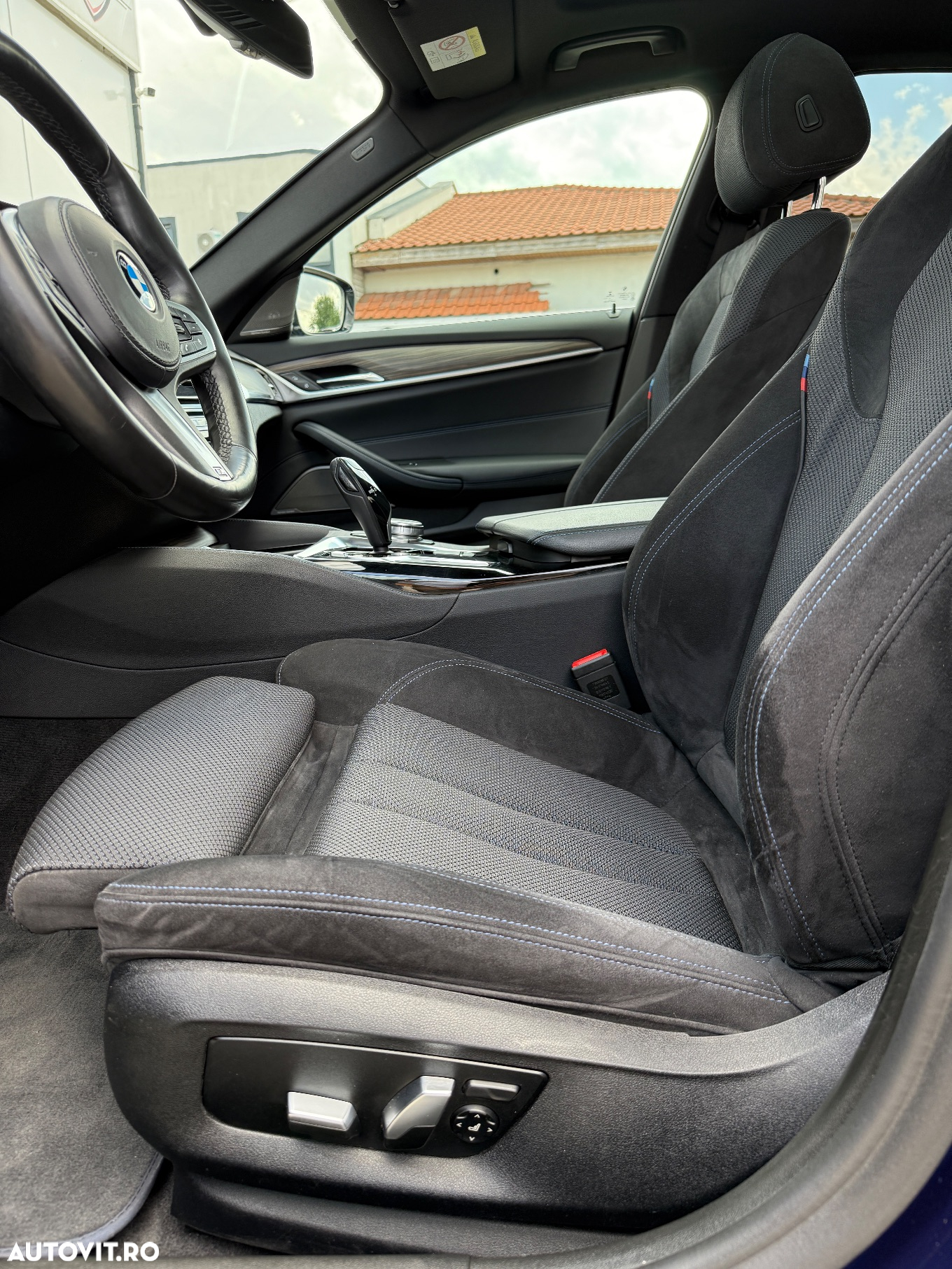 BMW Seria 5 530e Aut. M Sport Edition - 14