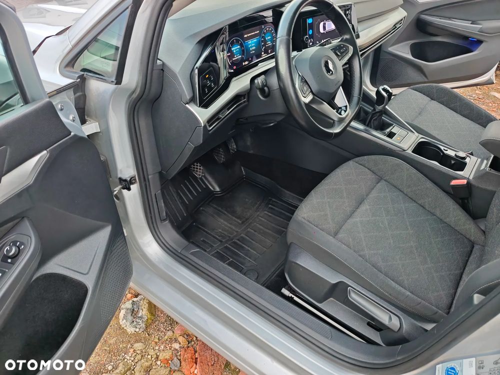 Volkswagen Golf 2.0 TDI SCR Active - 9