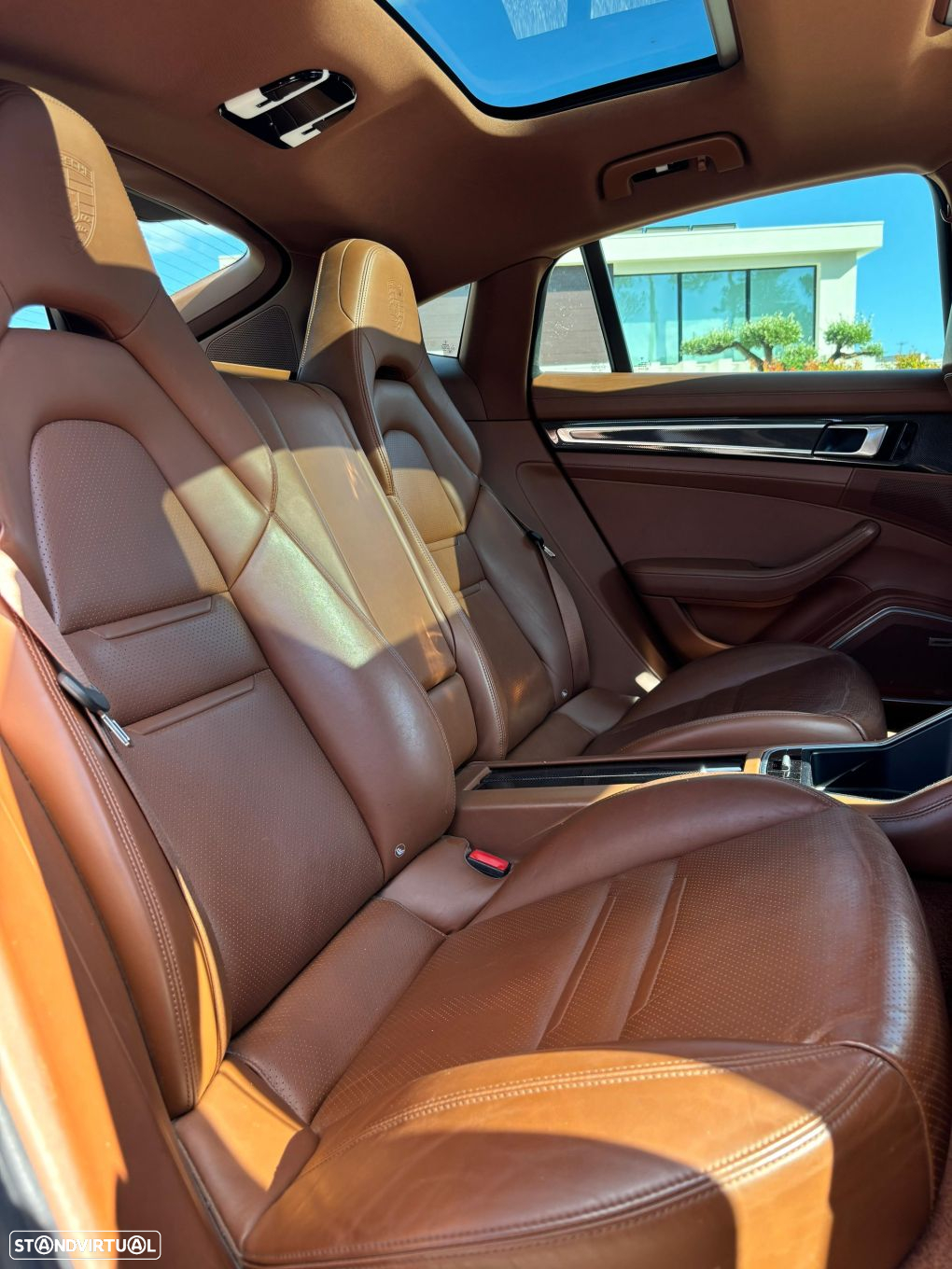 Porsche Panamera 4 E-Hybrid - 18