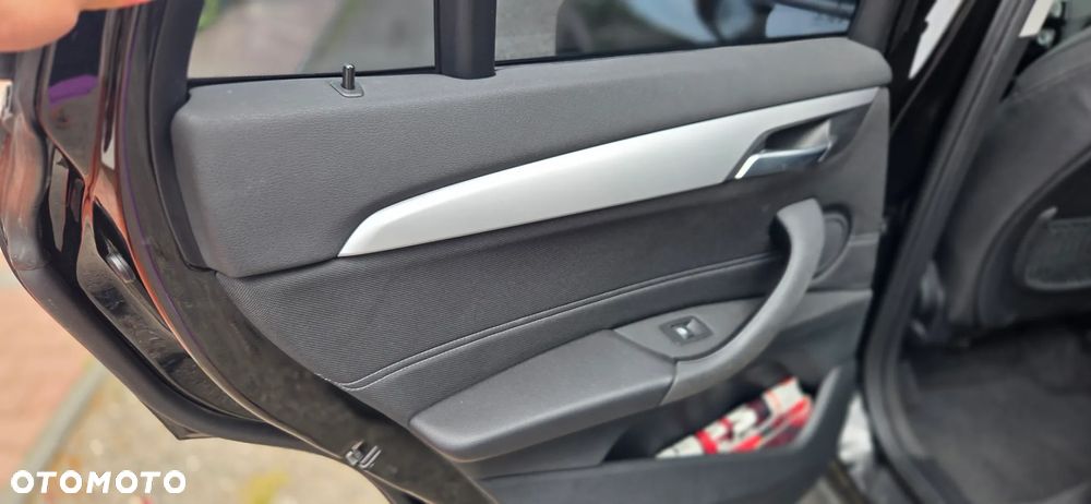 BMW X1 sDrive18d Advantage - 23