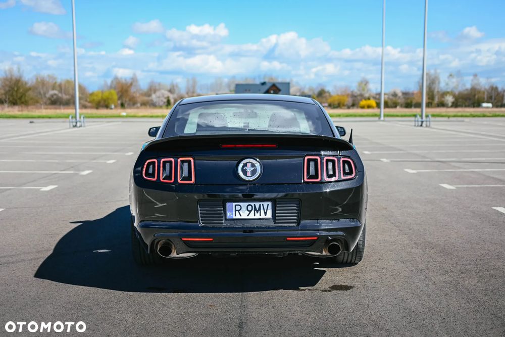 Ford Mustang - 3