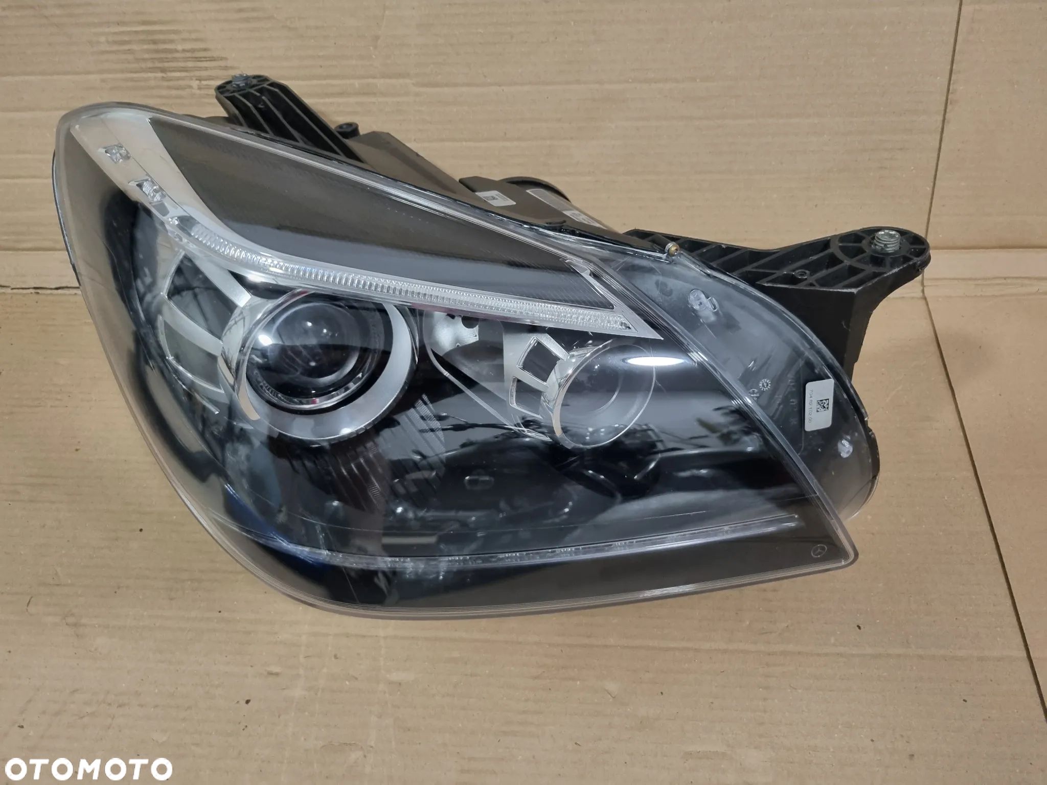 Lampa prawa Xenon Mercedes SLK W172 a1728207361 - 1