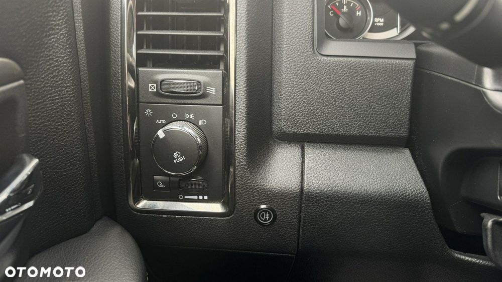 Dodge RAM - 14
