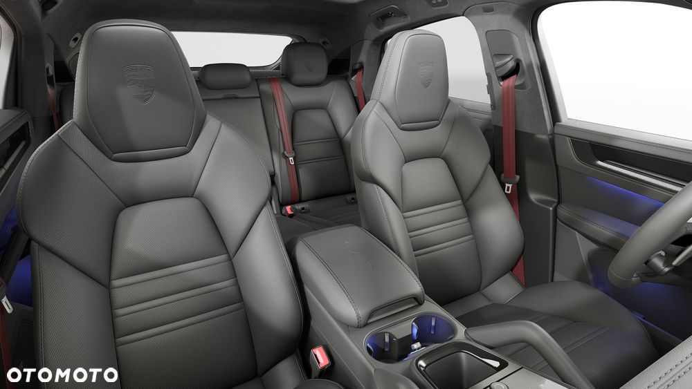 Porsche Cayenne GTS - 4