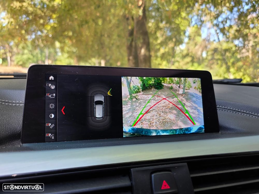 BMW 318 i Pack M Auto - 29