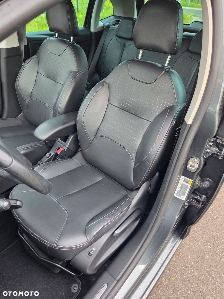 Citroën C3 Pure Tech (VTi) 82 Exclusive - 16