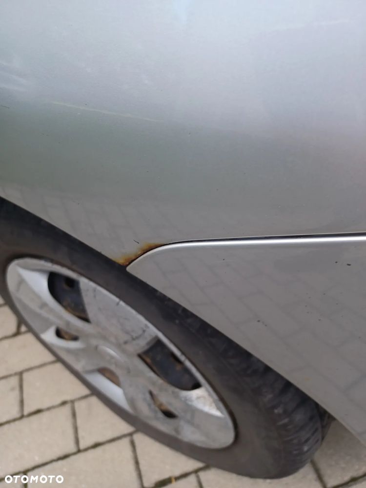 Chevrolet Aveo 1.2 16V Base - 9