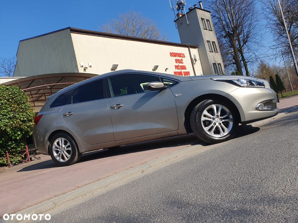 Kia Ceed 1.6 GDI Spirit - 27