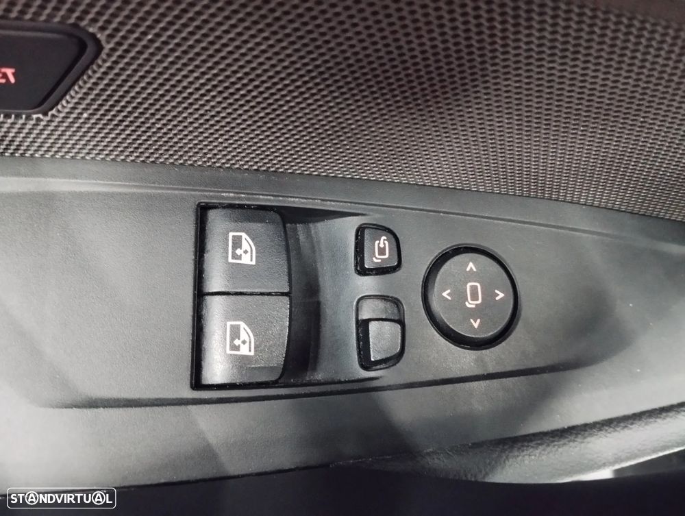 BMW 420 d Desportiva M Auto - 26