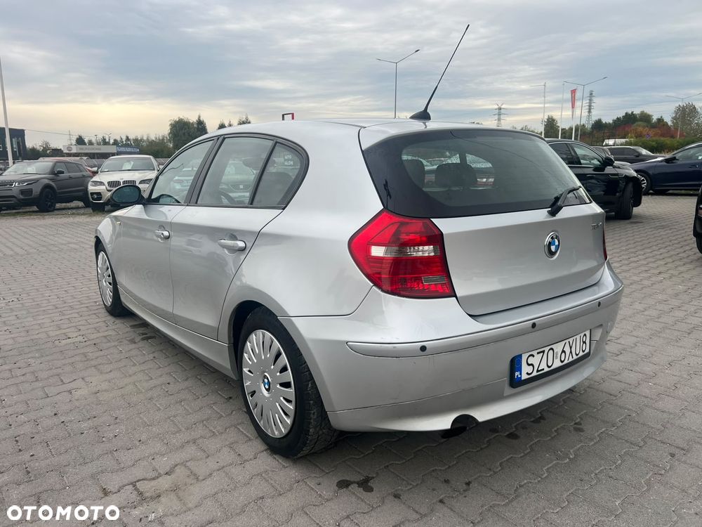 BMW Seria 1 2009 photo 5