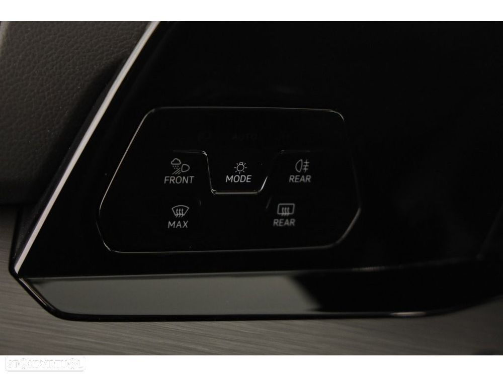 VW Golf 1.4 TSI e-Hybrid DSG - 29