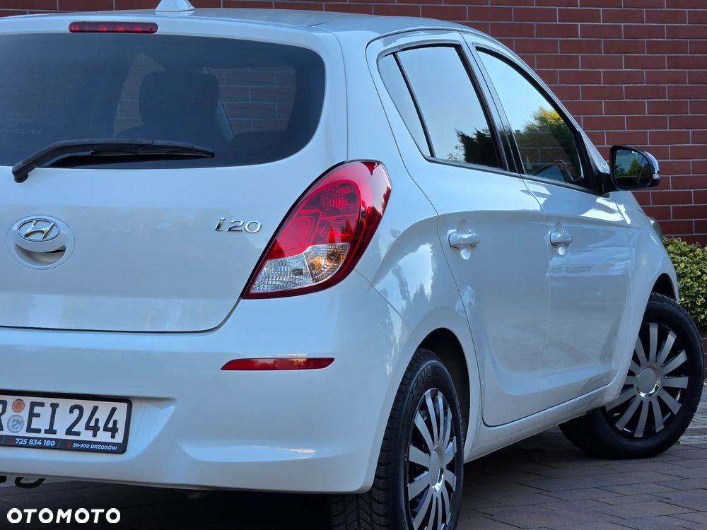 Hyundai i20 blue 1.2 Advantage+ - 18